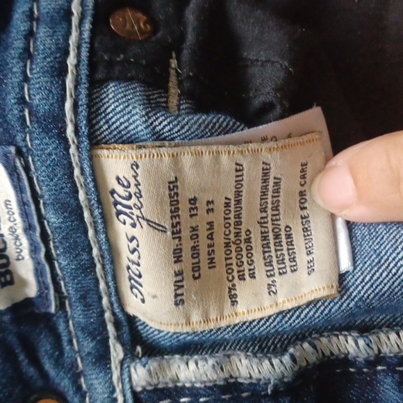 Miss Me | Fleur De Lis Signature Embellished Skinny SlimStretchy Jean, 7"rize - Picture 8 of 8